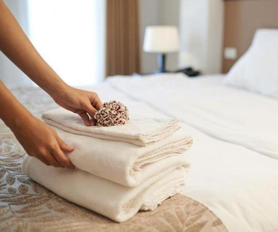 Deluxe Hotel Talara Cerca Al Aeropuerto Y Centro Civico מראה חיצוני תמונה