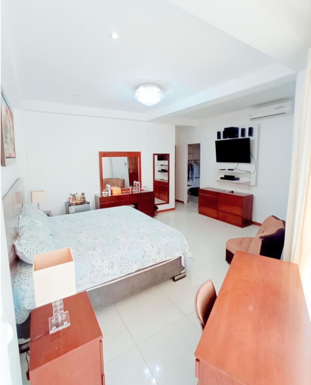 Deluxe Hotel Talara - A 5 Minutos Del Aeropuerto Y Plaza De Armas מראה חיצוני תמונה