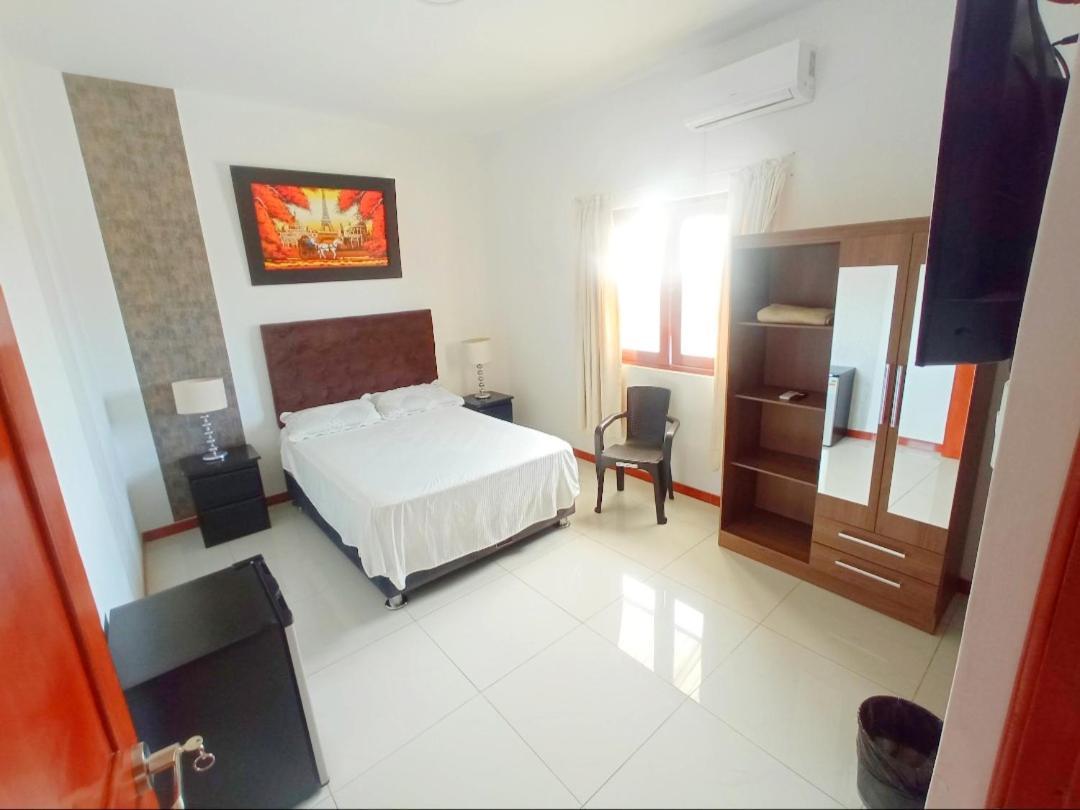 Deluxe Hotel Talara - A 5 Minutos Del Aeropuerto Y Plaza De Armas חדר תמונה