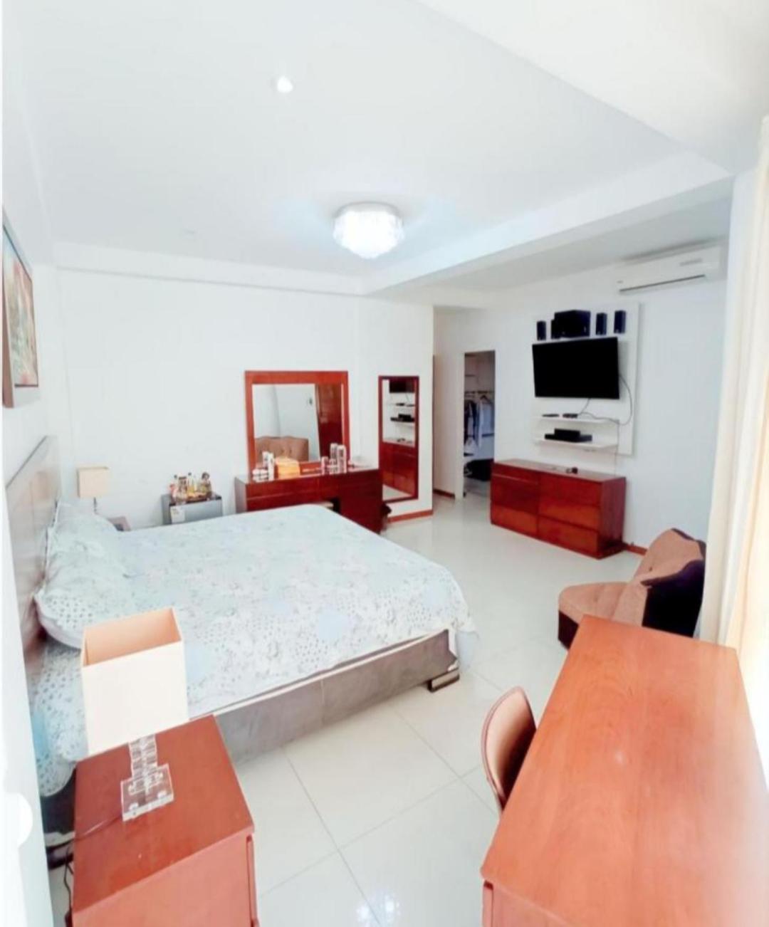 Deluxe Hotel Talara - A 5 Minutos Del Aeropuerto Y Plaza De Armas חדר תמונה