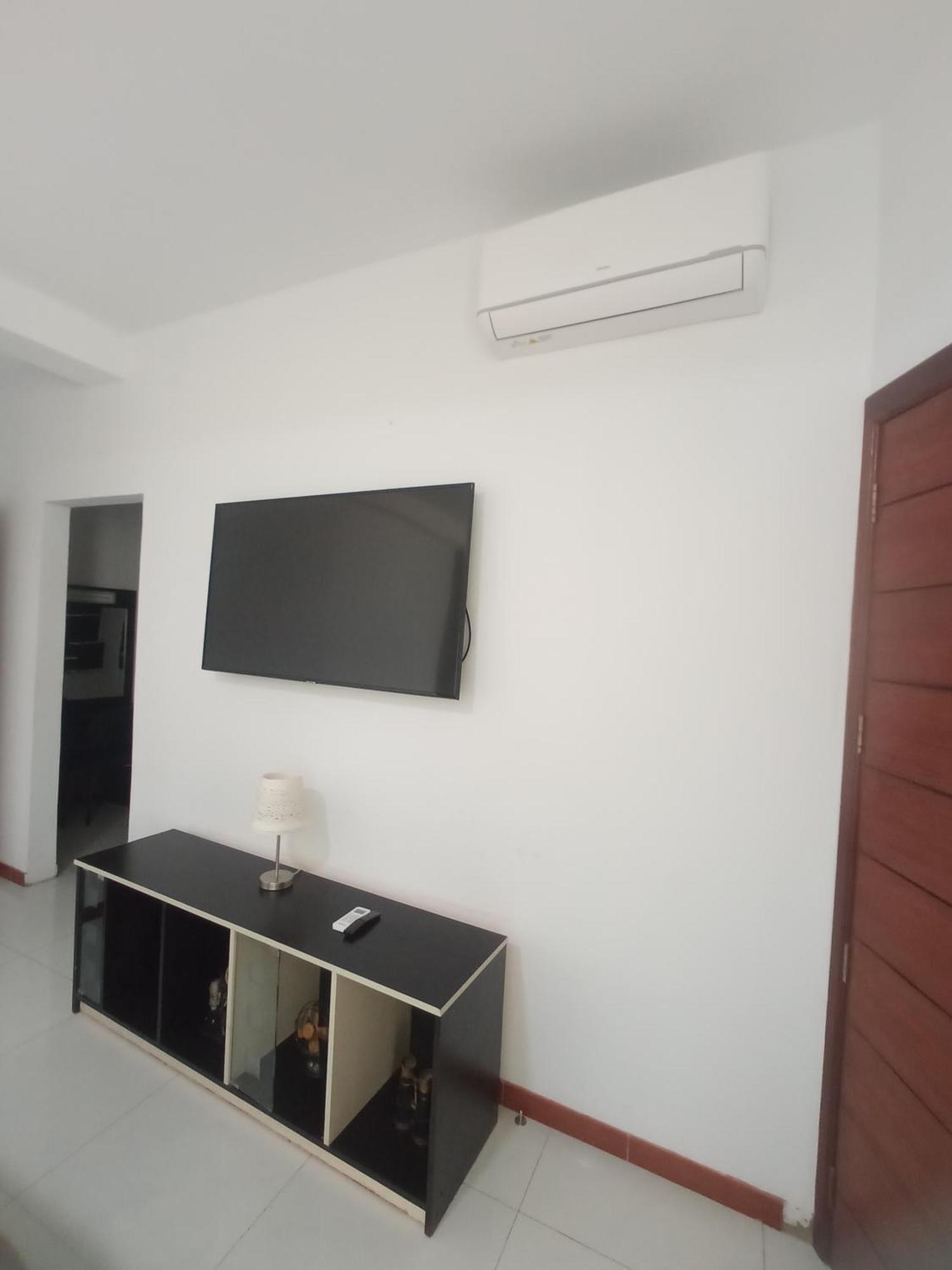 Deluxe Hotel Talara - A 5 Minutos Del Aeropuerto Y Plaza De Armas חדר תמונה